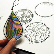 Color-your-own Ornament Set 